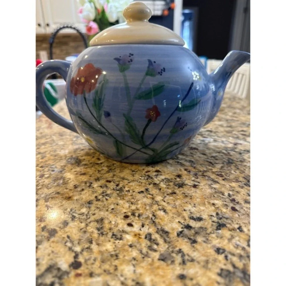 Vintage 1989 Heartstone Floral Ceramic Teapot‎ Blue Wildflower Garden 6 Inch